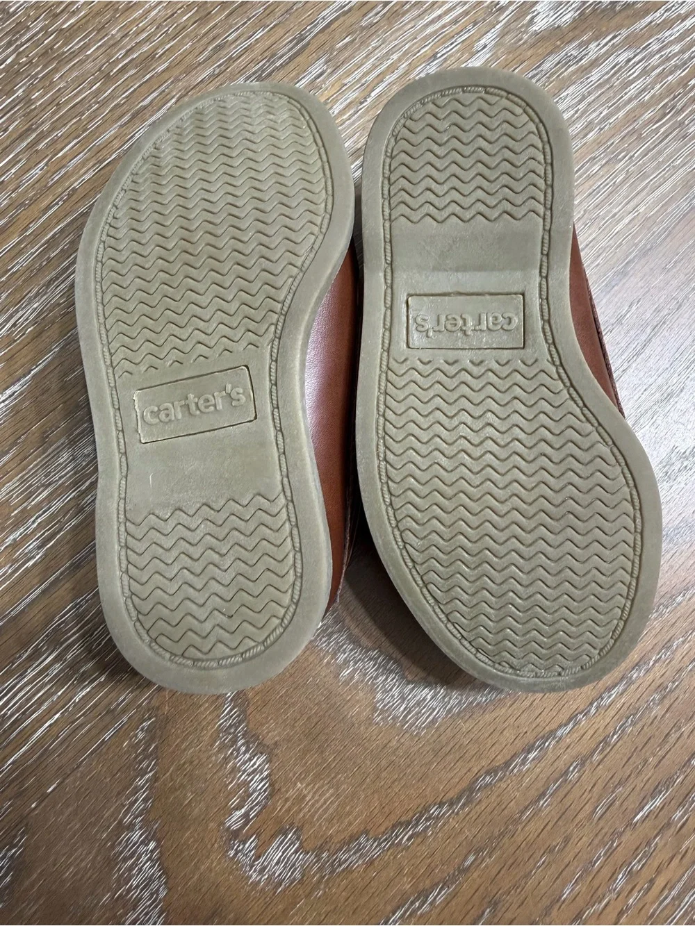 *NWOT* Carter's Bauk Boat Toddler Shoes 6